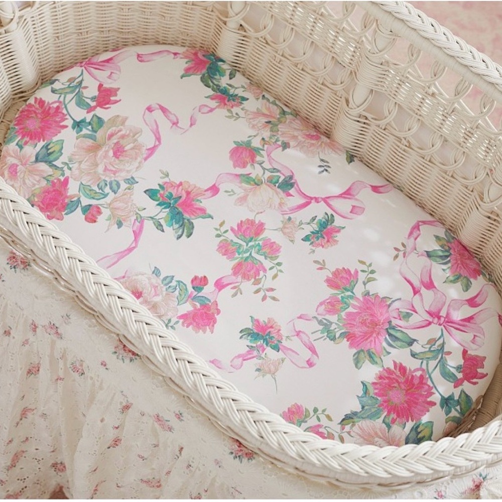 LoveShackFancy Cabbage Rose
Organic Bassinet Pad Cover